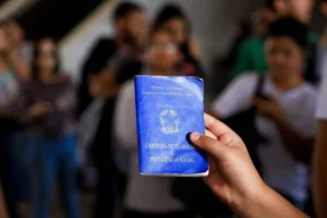 Guará abre vagas para encarregador de obras