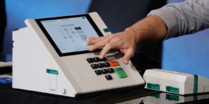 TSE reforça segurança do voto eletrônico para 2026