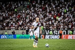 Nacional-AM perde volante antes de repescagem