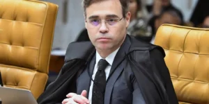 Mendonça ratifica que Lula e Flávio abrem sigilos sozinhos